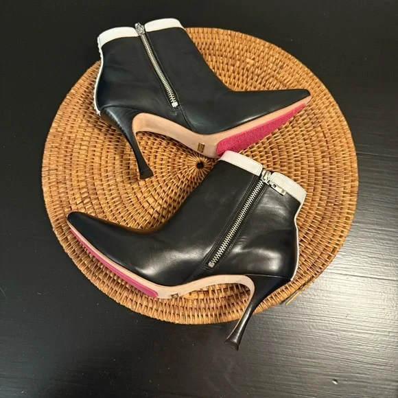 Claire Flowers beautiful ankle booties heels size 7.5 women’s
